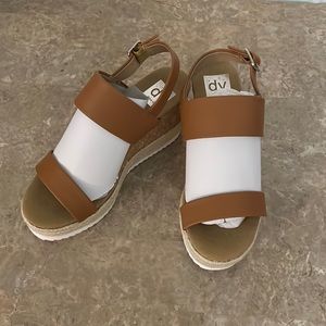 Dolce vita wedges shoes